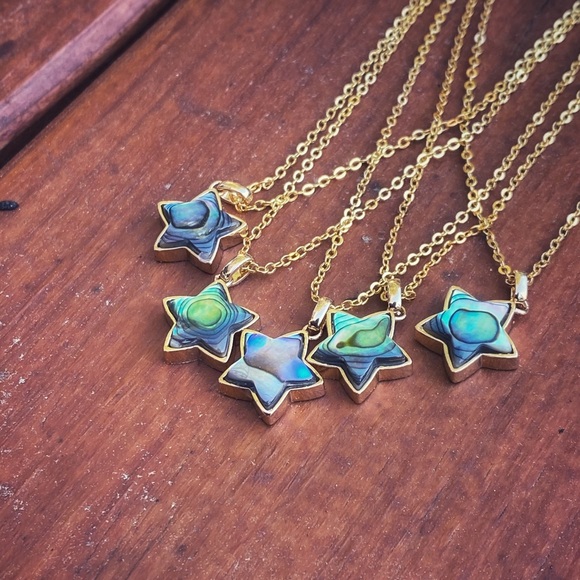 Abalone Shell Star Necklace - Picture 3 of 5